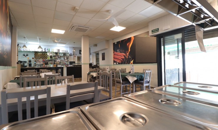 Commercial - Commercial - Catral - Catral - Town