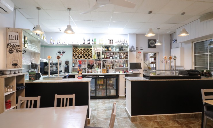 Commercial - Commercial - Catral - Catral - Town