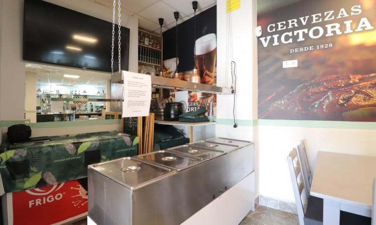 Commercial - Commercial - Catral - Catral - Town