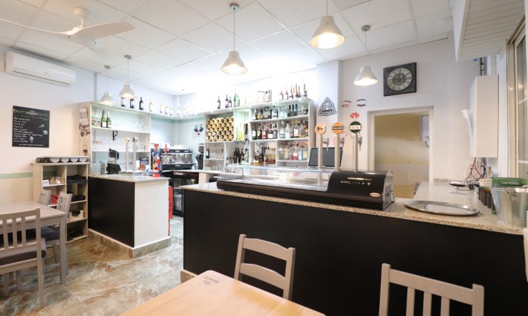 Commercial - Commercial - Catral - Catral - Town