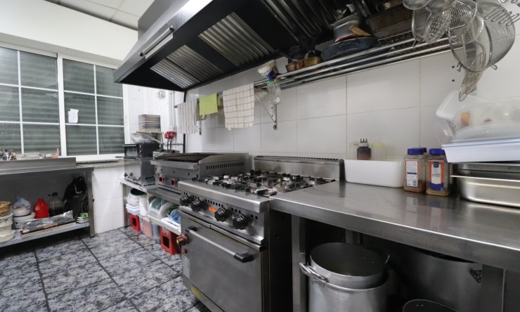 Commercial - Commercial - Catral - Catral - Town