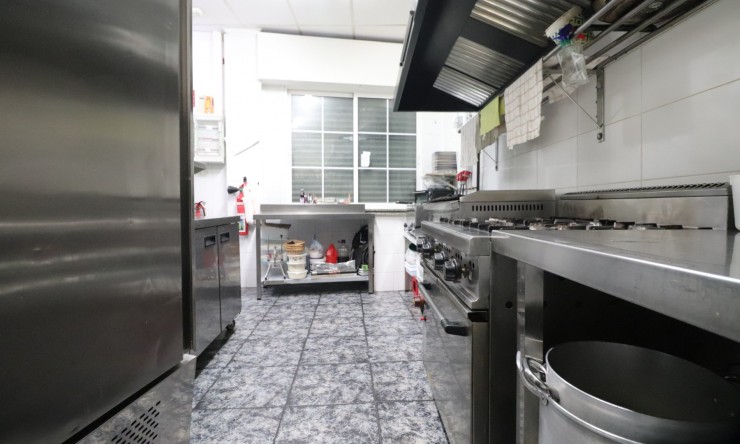 Commercial - Commercial - Catral - Catral - Town