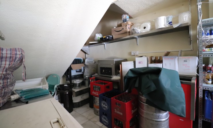 Commercial - Commercial - Catral - Catral - Town