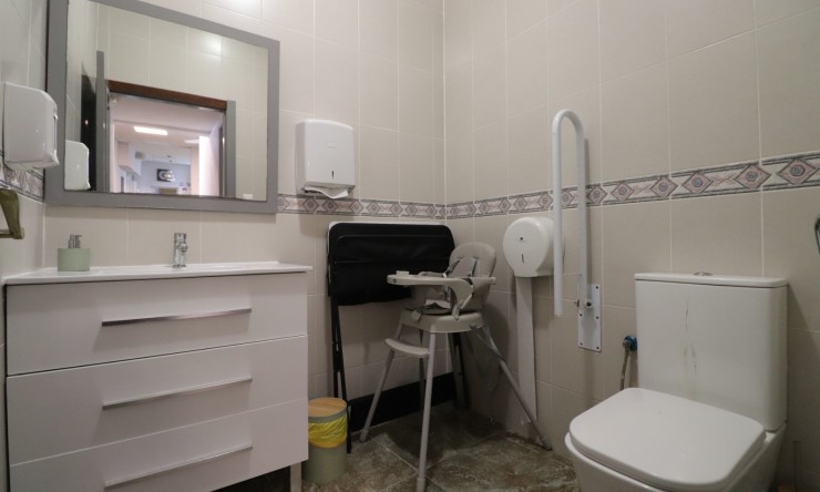 Commercial - Commercial - Catral - Catral - Town