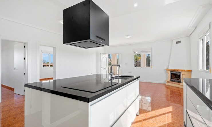 Re-Sale - Country Property - Dolores - Dolores - Country