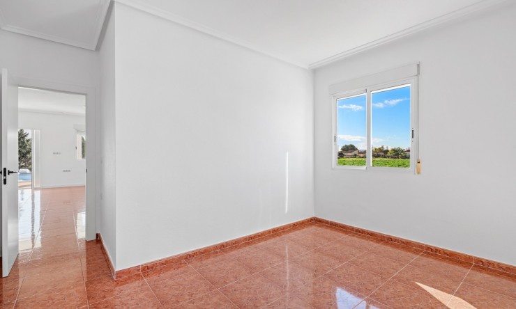 Re-Sale - Country Property - Dolores - Dolores - Country