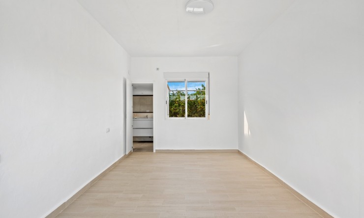 Re-Sale - Country Property - Dolores - Dolores - Country