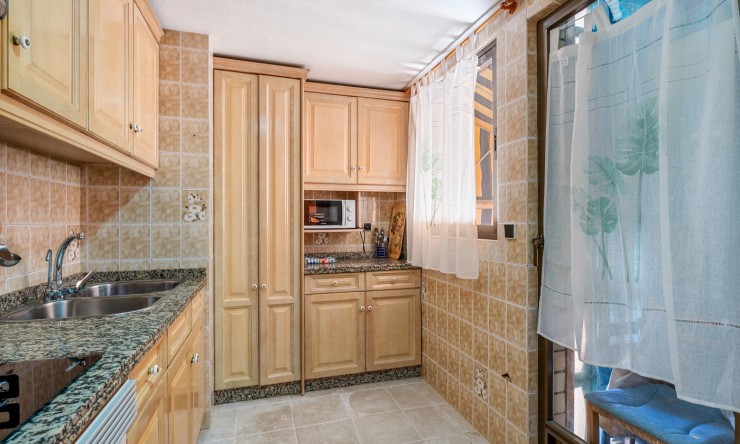 Re-Sale - Apartment - Arenales del Sol - Arenales del Sol - Town