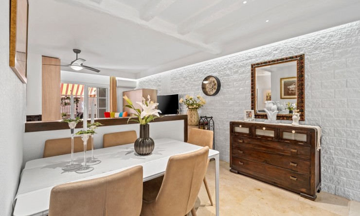 Re-Sale - Apartment - Torrevieja - Torrevieja - Centre