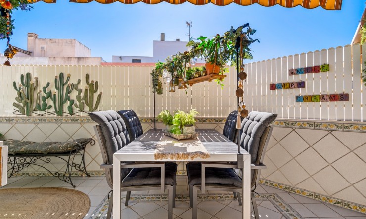 Re-Sale - Apartment - Torrevieja - Torrevieja - Centre