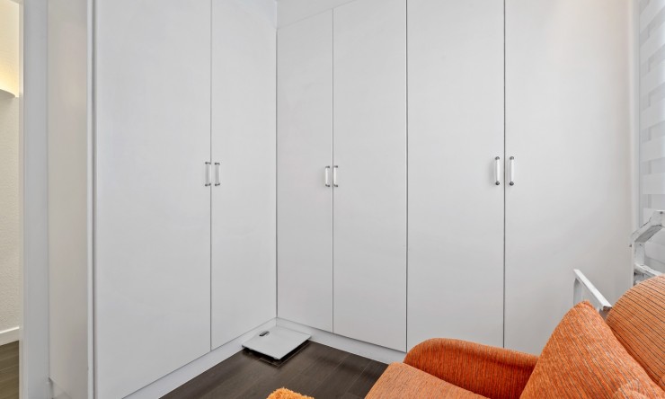 Re-Sale - Apartment - Torrevieja - Torrevieja - Centre