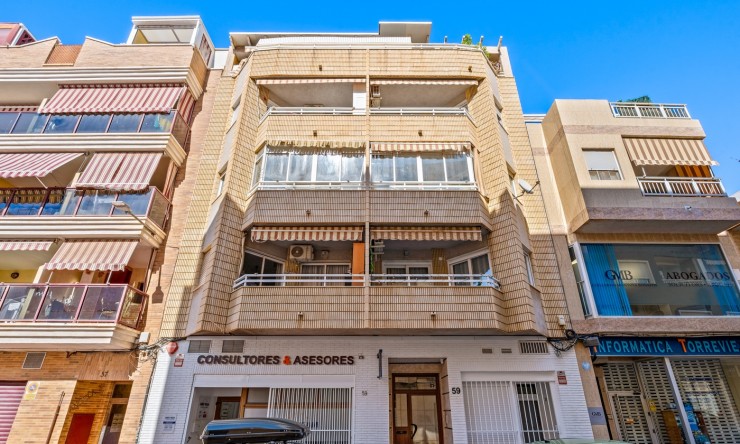 Re-Sale - Apartment - Torrevieja - Torrevieja - Centre