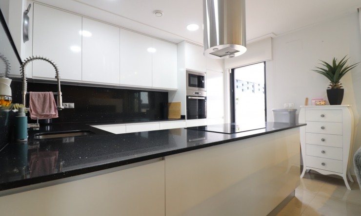 Wederverkoop - Vrijstaande Villa - Benijofar - Benijofar - Dorp