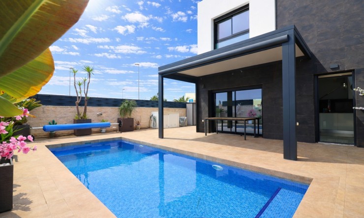 Wederverkoop - Vrijstaande Villa - Benijofar - Benijofar - Dorp