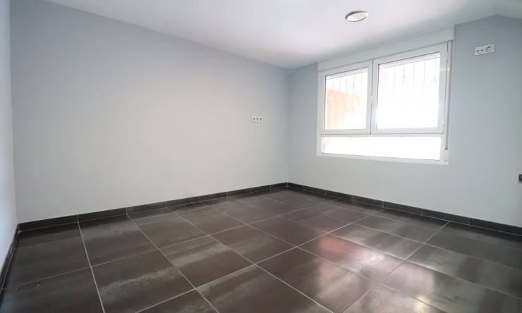 Comercial - Comercial - Formentera del Segura - Formentera - Pueblo