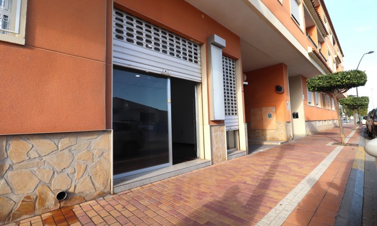 Comercial - Comercial - Formentera del Segura - Formentera - Pueblo