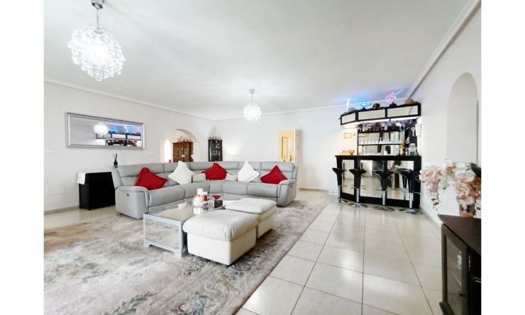 Re-Sale - Detached Villa - Gea y Truyols - Urb Lo Santiago