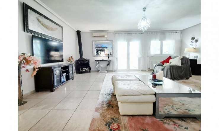 Re-Sale - Detached Villa - Gea y Truyols - Urb Lo Santiago