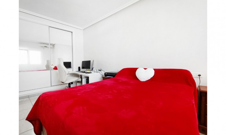 Re-Sale - Detached Villa - Gea y Truyols - Urb Lo Santiago