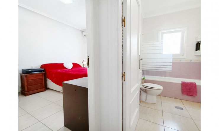 Re-Sale - Detached Villa - Gea y Truyols - Urb Lo Santiago