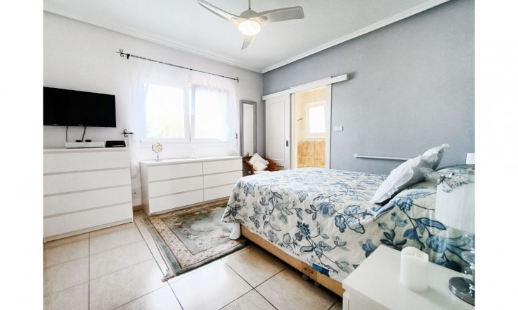 Re-Sale - Detached Villa - Gea y Truyols - Urb Lo Santiago