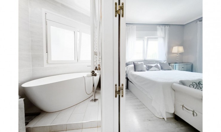 Re-Sale - Detached Villa - Gea y Truyols - Urb Lo Santiago