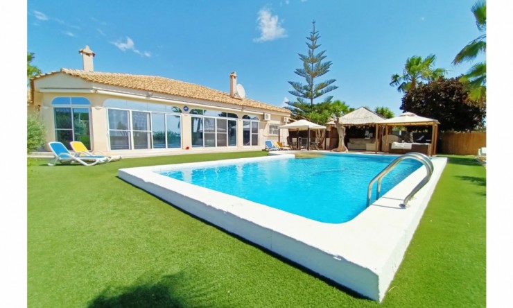 Re-Sale - Detached Villa - Gea y Truyols - Urb Lo Santiago