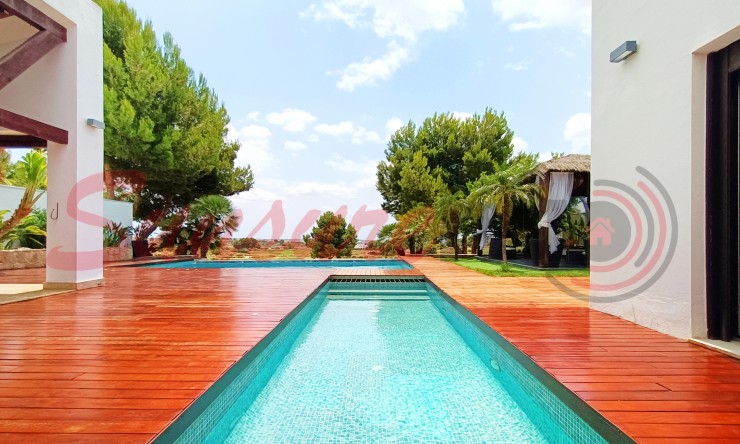 Re-Sale - Detached Villa - El Valle Golf Resort - El Valle Golf Resort - Centre