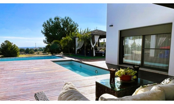Re-Sale - Detached Villa - El Valle Golf Resort - El Valle Golf Resort - Centre