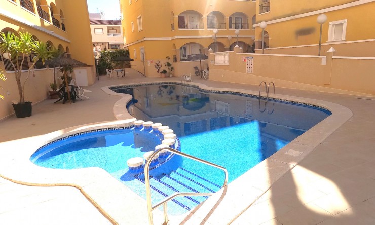 Re-Sale - Apartment - Algorfa - Algorfa - Village