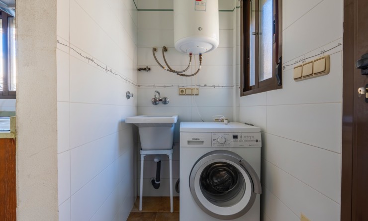 Re-Sale - Detached Villa - Orihuela Costa - Villamartin