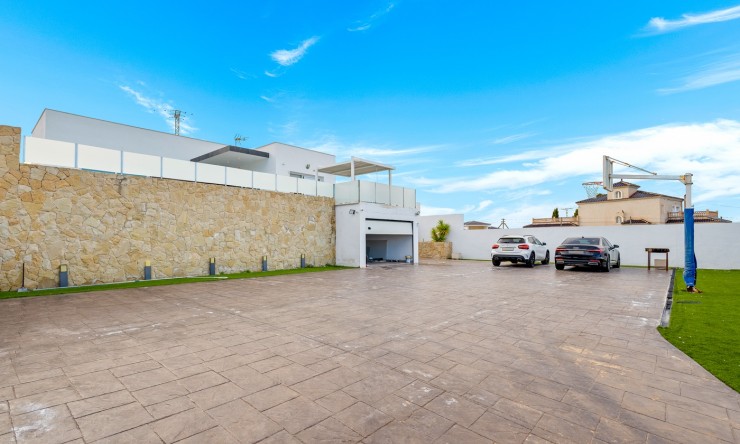 Re-Sale - Detached Villa - Algorfa - Lomas de La Juliana