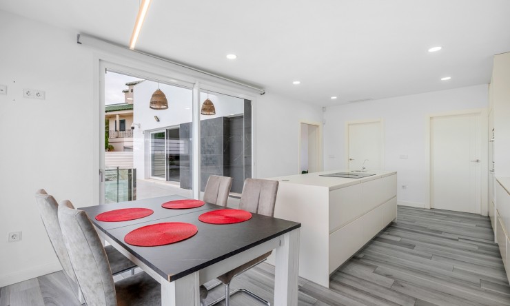 Re-Sale - Detached Villa - Algorfa - Lomas de La Juliana