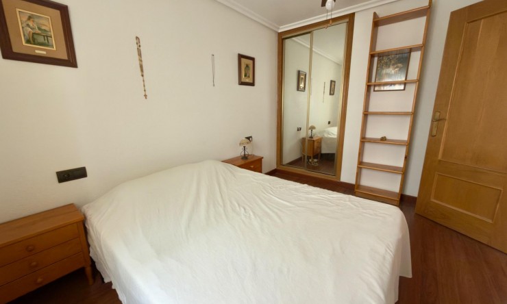 Re-Sale - Apartment - Torrevieja - Torrevieja - Centre