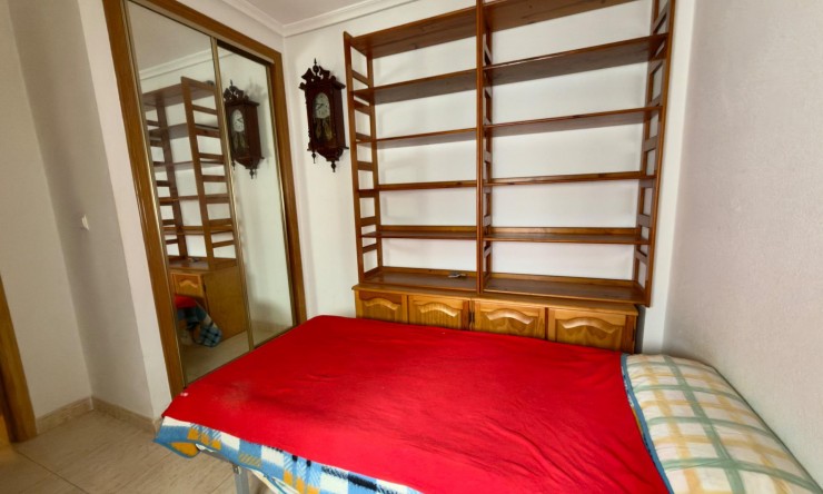 Re-Sale - Apartment - Torrevieja - Torrevieja - Centre