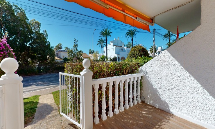 Re-Sale - Apartment - Orihuela Costa - Villamartin