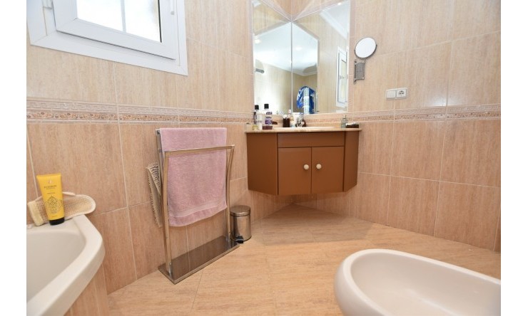 Re-Sale - Detached Villa - Orihuela Costa - Los Dolses