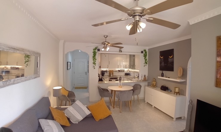 Re-Sale - Apartment - Algorfa - Algorfa - Village