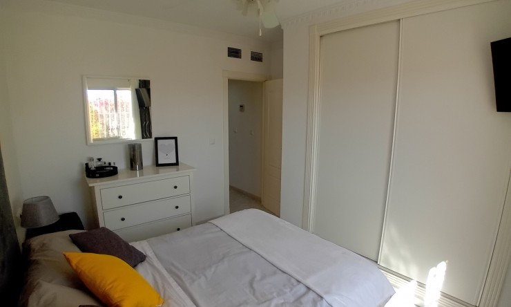 Re-Sale - Apartment - Algorfa - Algorfa - Village