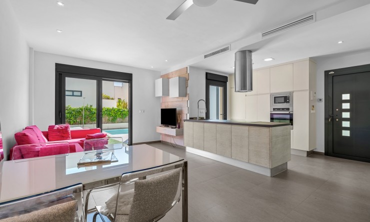 Re-Sale - Detached Villa - Ciudad Quesada - La Laguna