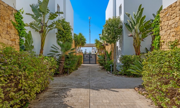 Re-Sale - Detached Villa - Ciudad Quesada - La Laguna