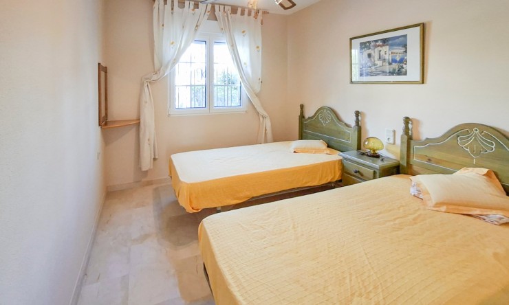 Wederverkoop - Bungalow - Orihuela Costa - Villamartin