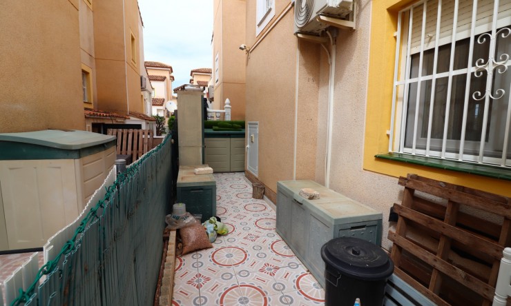 Wederverkoop - Halfvrijstaand - Algorfa - Montebello