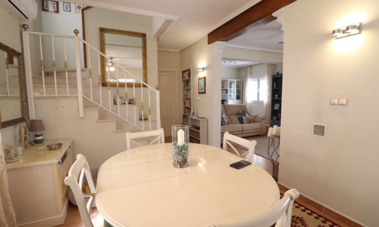 Wederverkoop - Halfvrijstaand - Algorfa - Montebello