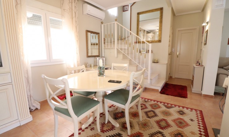 Wederverkoop - Halfvrijstaand - Algorfa - Montebello