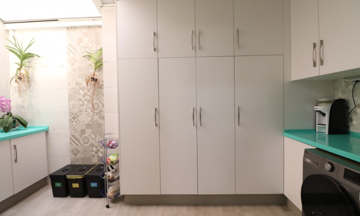 Wederverkoop - Herenhuis - Redovan - Redovan - Stad