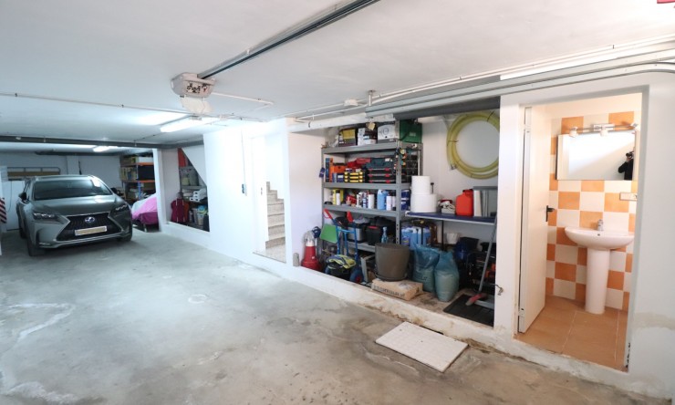 Wederverkoop - Herenhuis - Redovan - Redovan - Stad