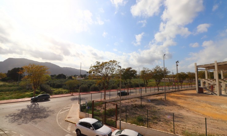 Wederverkoop - Herenhuis - Redovan - Redovan - Stad