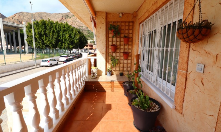 Wederverkoop - Herenhuis - Redovan - Redovan - Stad