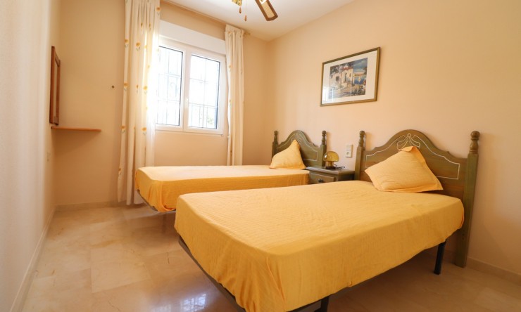 Re-Sale - Bungalow - Orihuela Costa - Villamartin